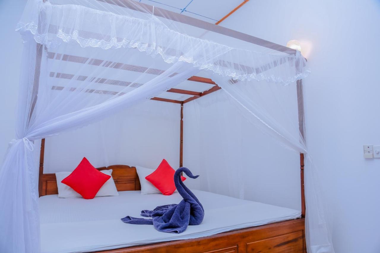 Bed and Breakfast Sajana Ocean Hill Мірісса Екстер'єр фото