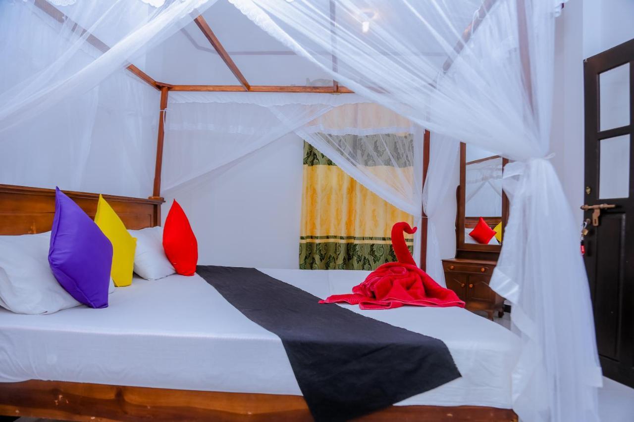Bed and Breakfast Sajana Ocean Hill Мірісса Екстер'єр фото