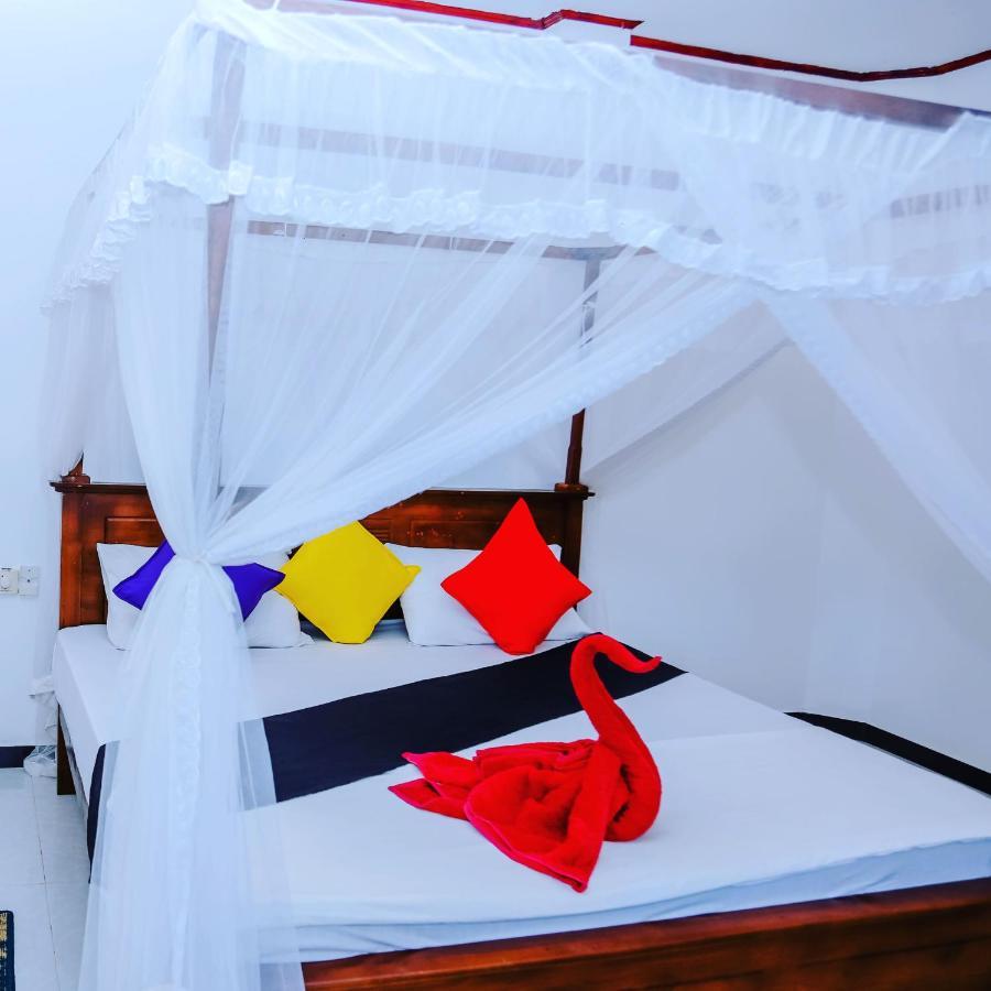 Bed and Breakfast Sajana Ocean Hill Мірісса Екстер'єр фото
