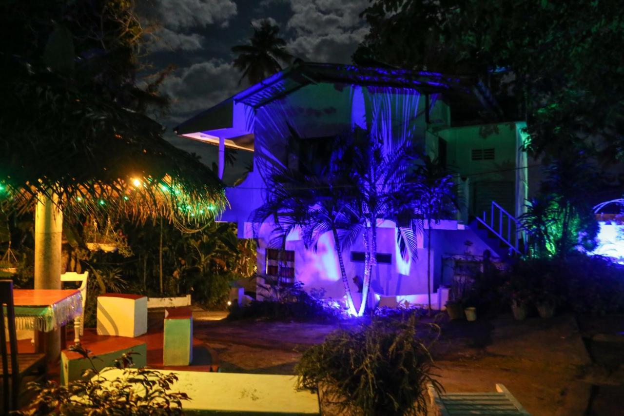 Bed and Breakfast Sajana Ocean Hill Мірісса Екстер'єр фото