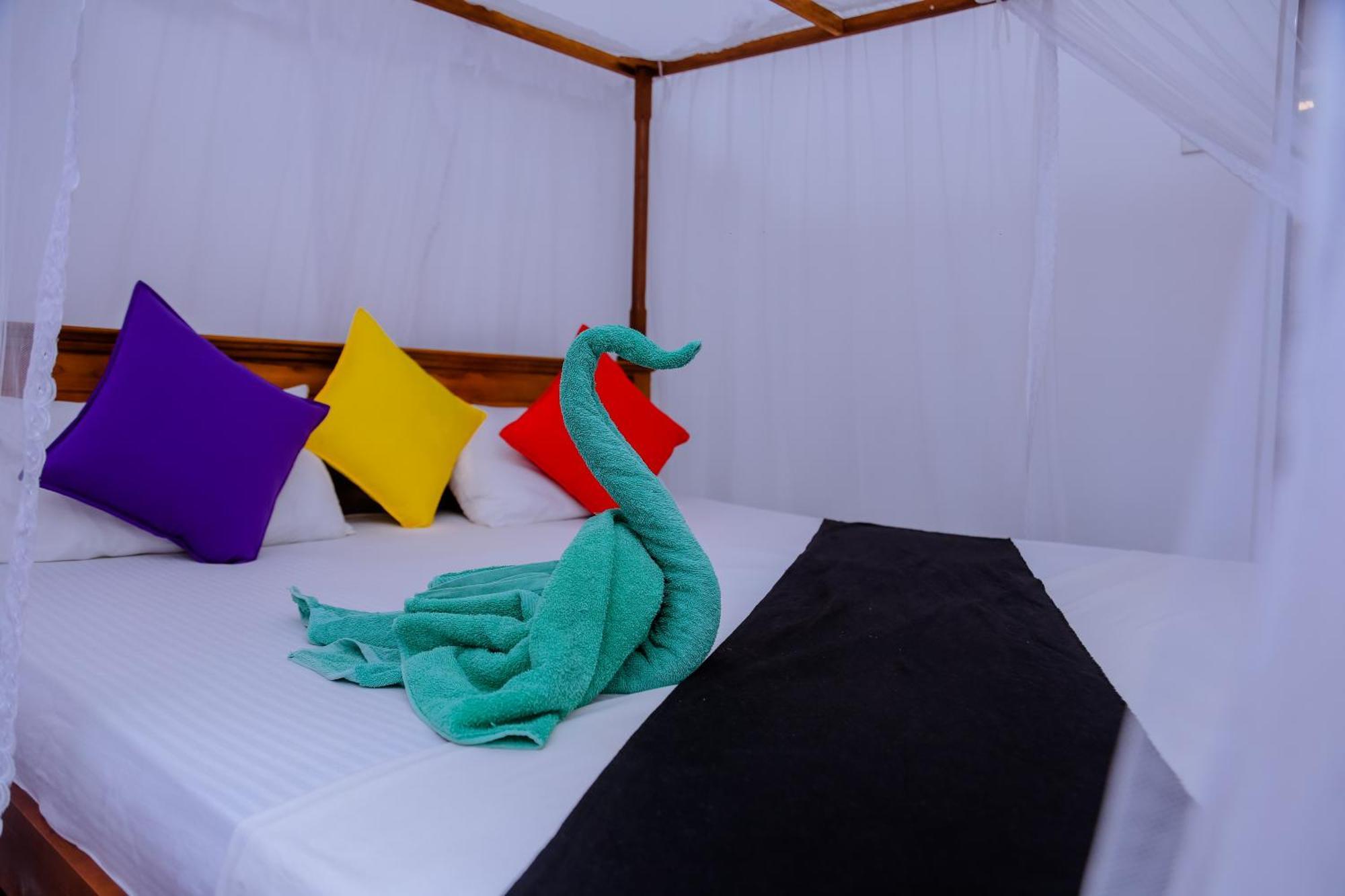 Bed and Breakfast Sajana Ocean Hill Мірісса Екстер'єр фото