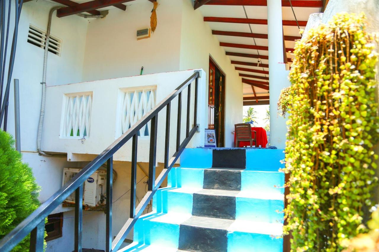 Bed and Breakfast Sajana Ocean Hill Мірісса Екстер'єр фото